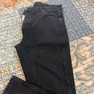 Wrangler Men's Black Straight Jeans